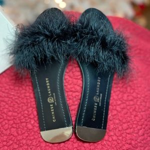 Beautiful Womens Chinese Laundry Feather Zoey Sandal